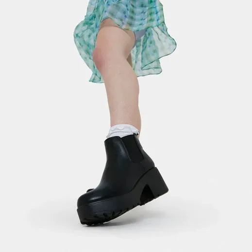 Kai chunky chelsea boots 2025